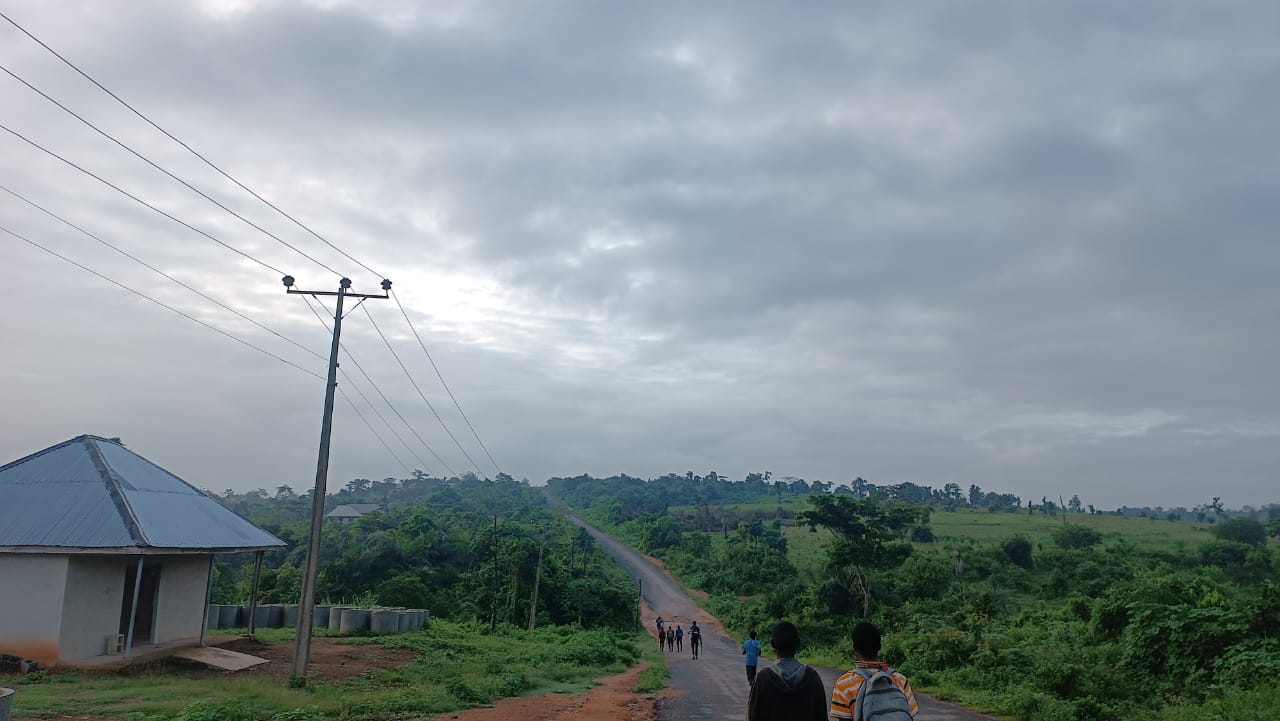 Participants journey over a long road in splinters.