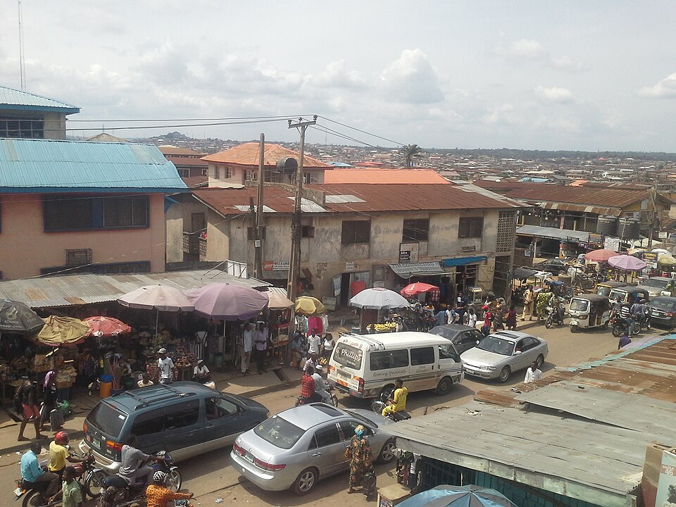 Shelter or Struggle?: The Reality of Off-campus Living for UI Students 